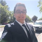 Soy Desarrollador de aplicaciones multiplataforma capaz de enseñar a otros cómo desarrollarlas.